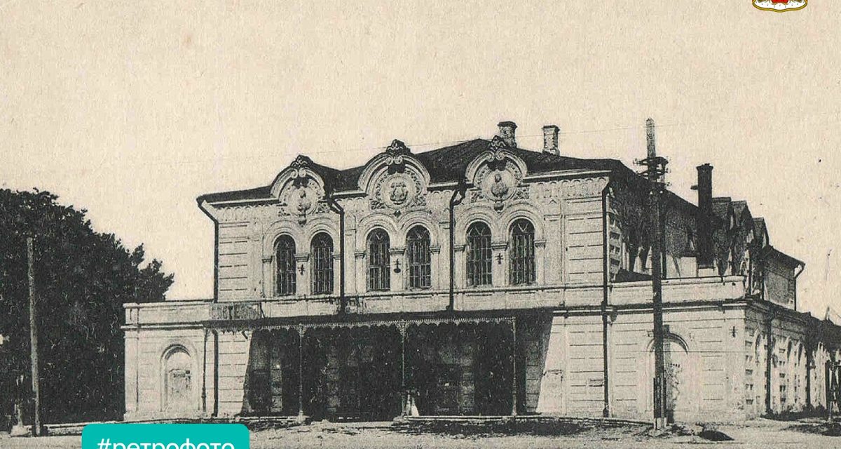 В Рязани предложили узнать здание на вековом фото с бывшей Театральной площади