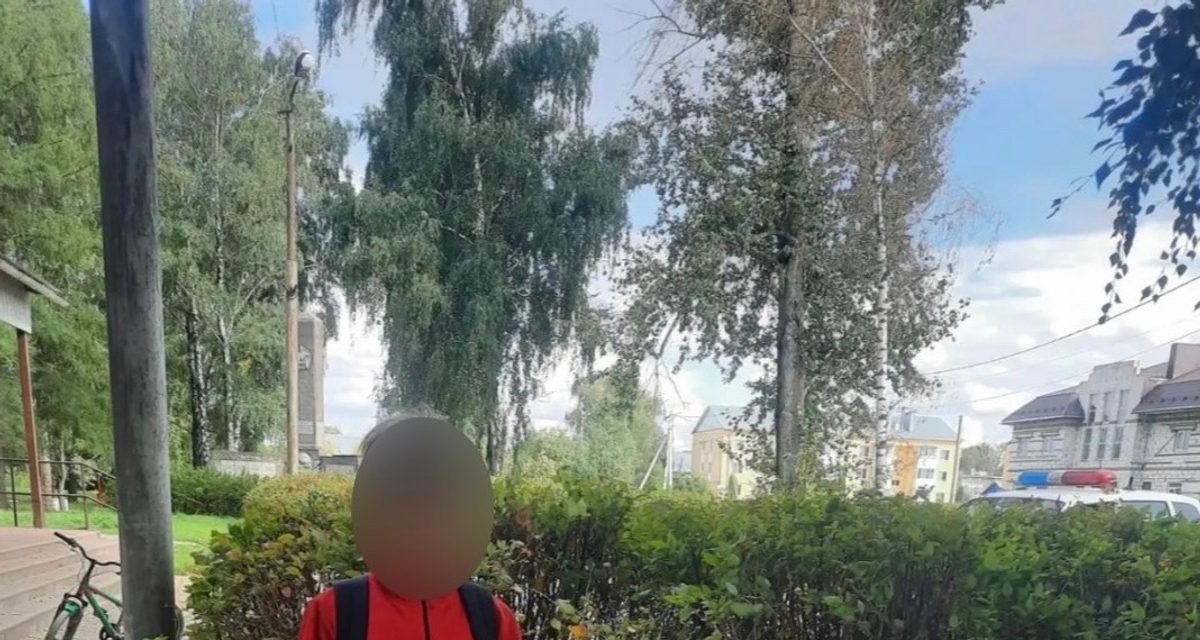 В Рязанском муниципальном округе двое подростков попались на мотоциклах без прав